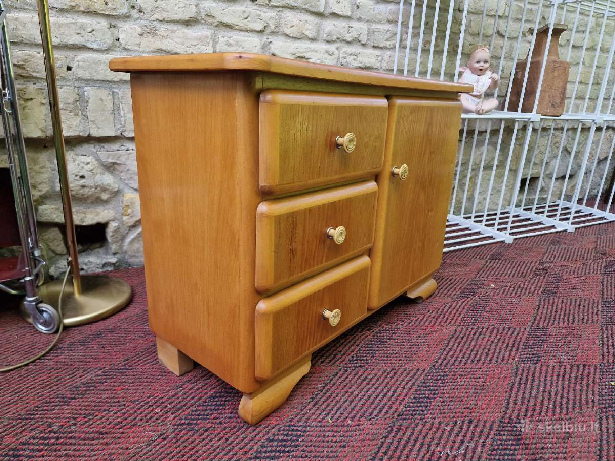 Vintažinė mid century medžio masyvo spintelė - nuotraukos Nr. 2