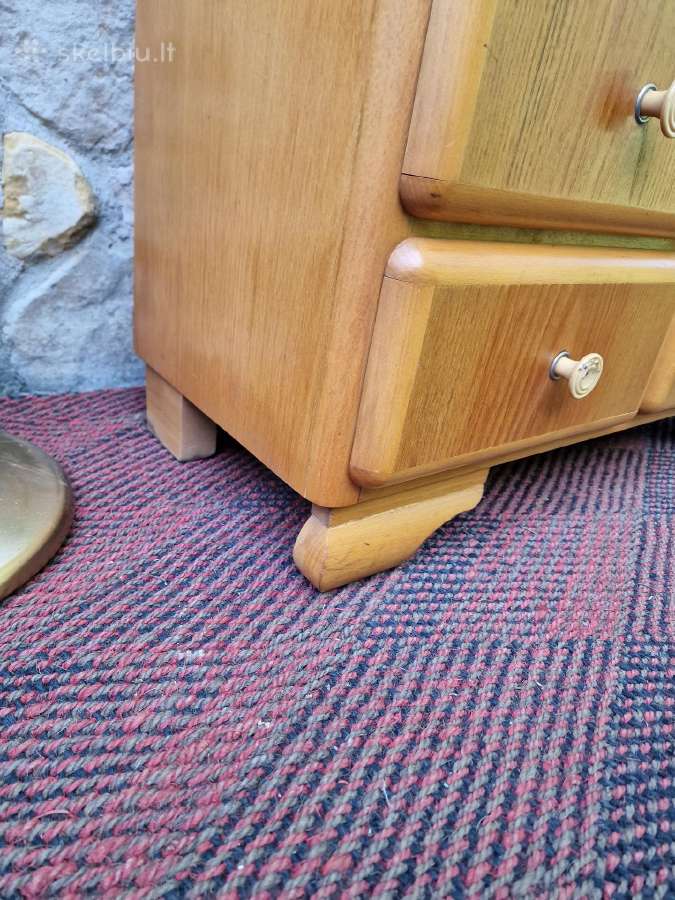 Vintažinė mid century medžio masyvo spintelė - nuotraukos Nr. 16