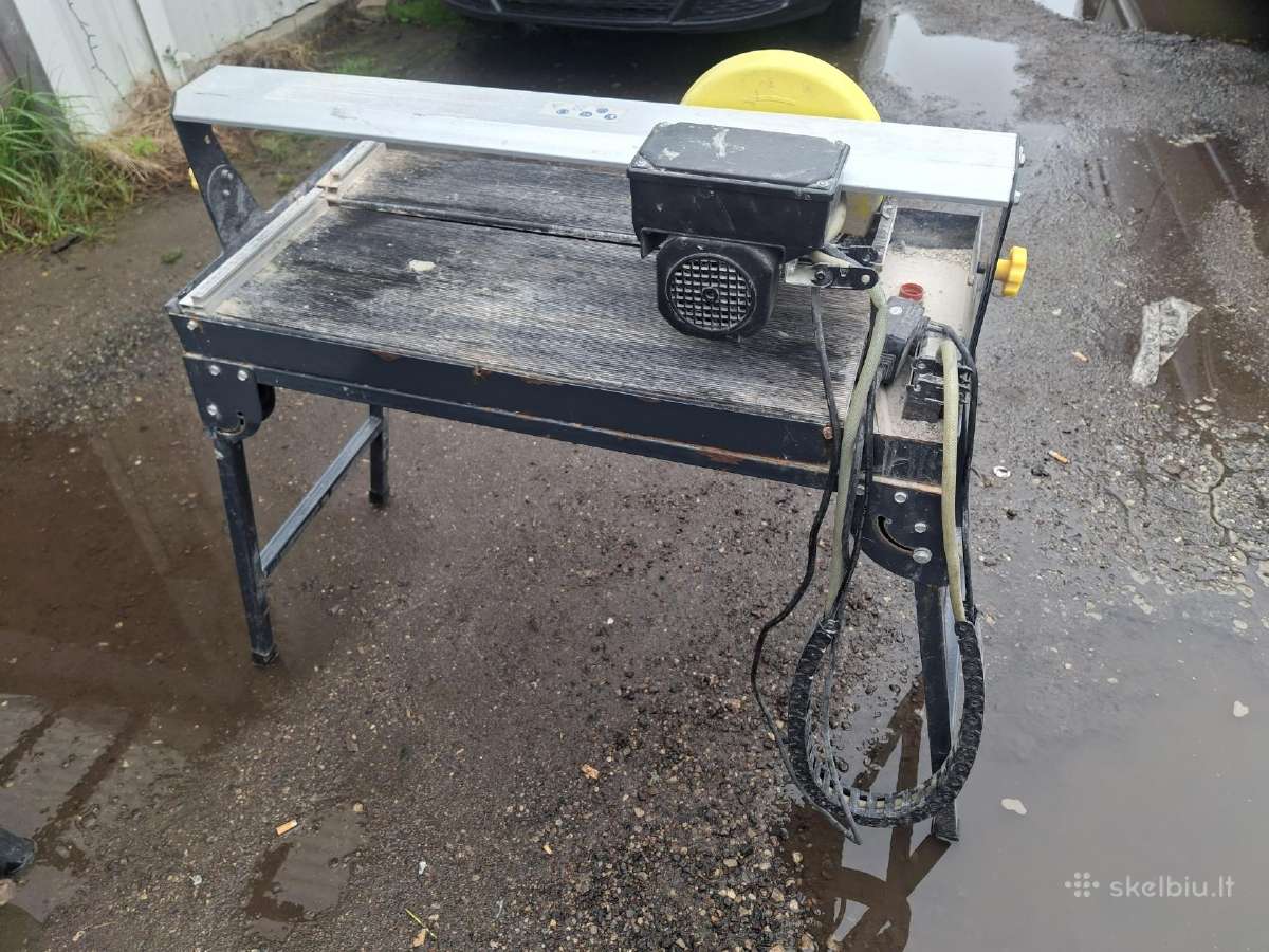 Plytelių pjovimo staklės