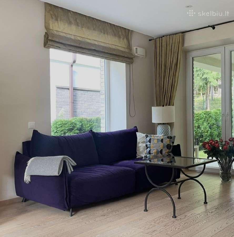 Parduodama veliurine sofa