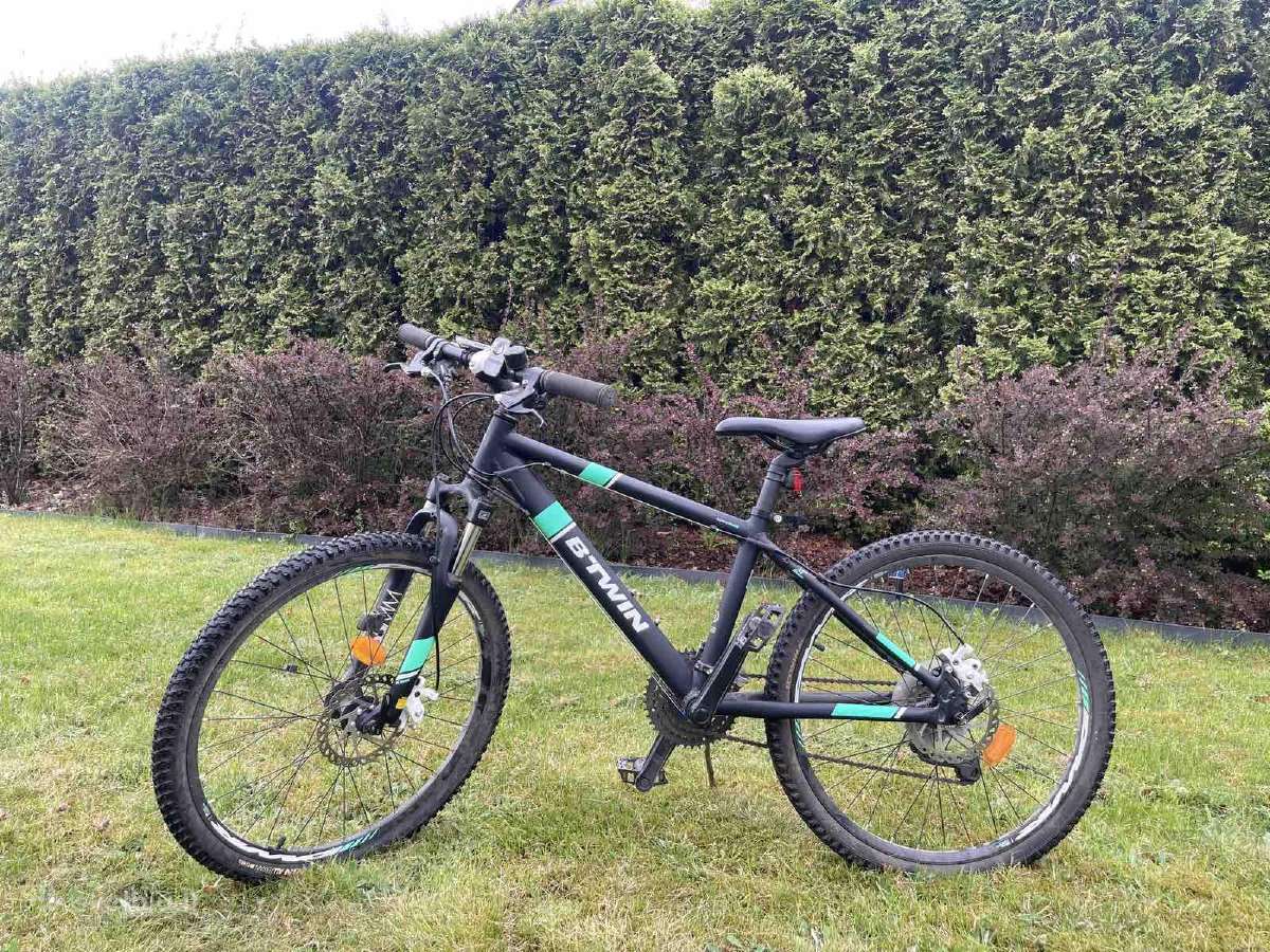 Dviratis B-twin rockrider 700