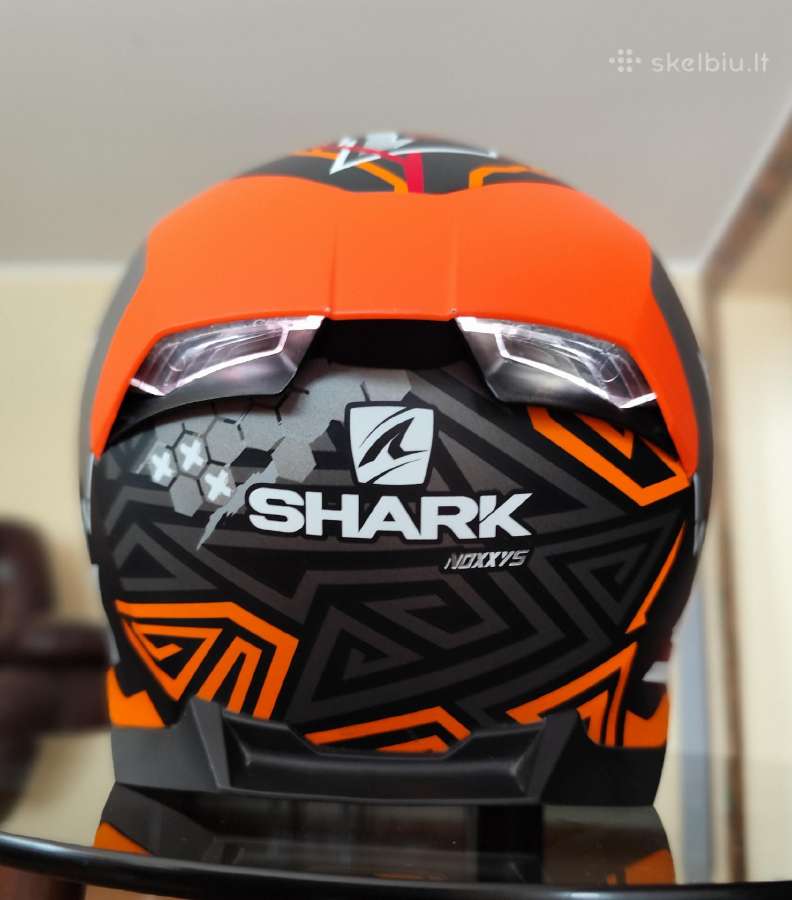 Du Shark D-skwal su LED M ir L dydžio - nuotraukos Nr. 3