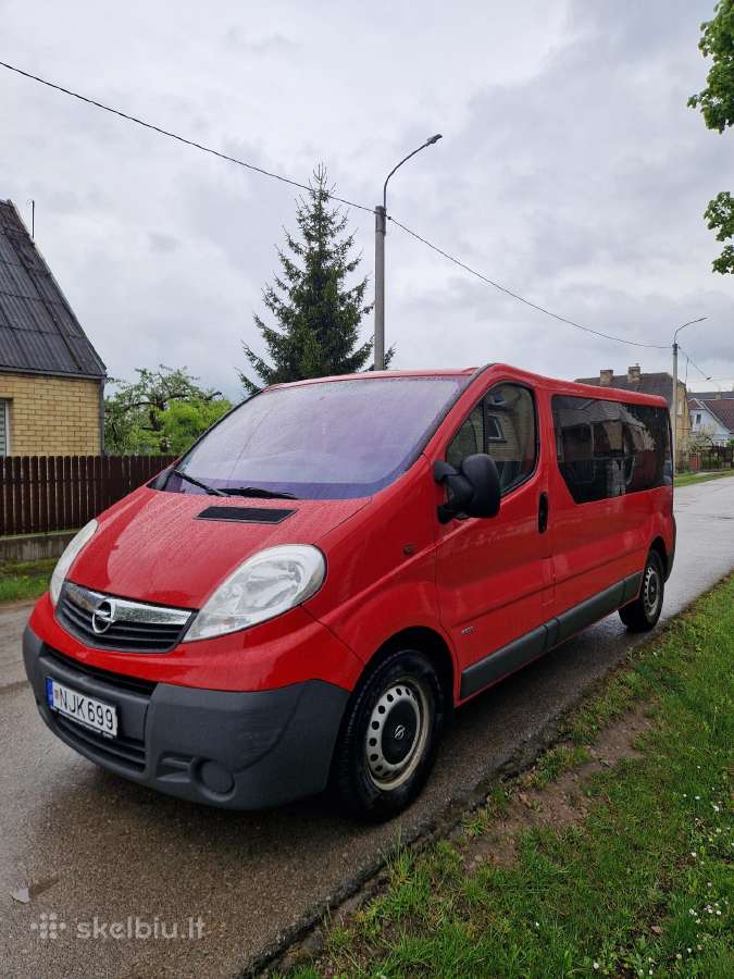 Opel Vivaro mikroautobusas