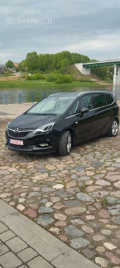 Opel Zafira 2017