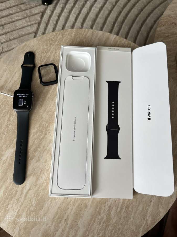 Apple Watch Se 44mm GPS + Cellular, Space Gray Alu
