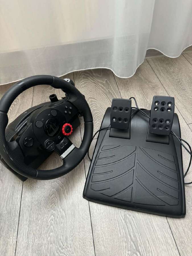 Logitech Driving Force GT