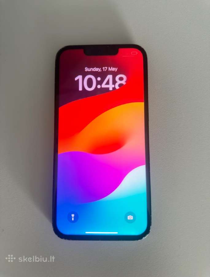 iPhone 13