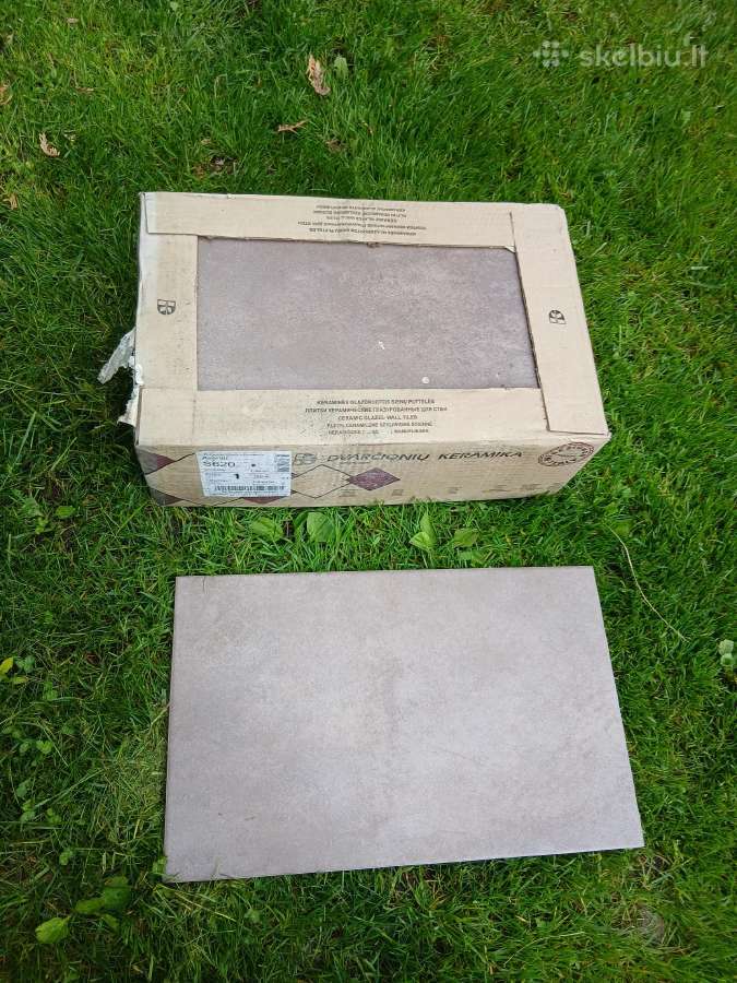 Sienu plyteles 25x40