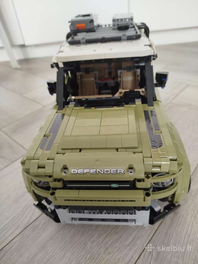 Lego Technic Land Rover 42110 - nuotraukos Nr. 3