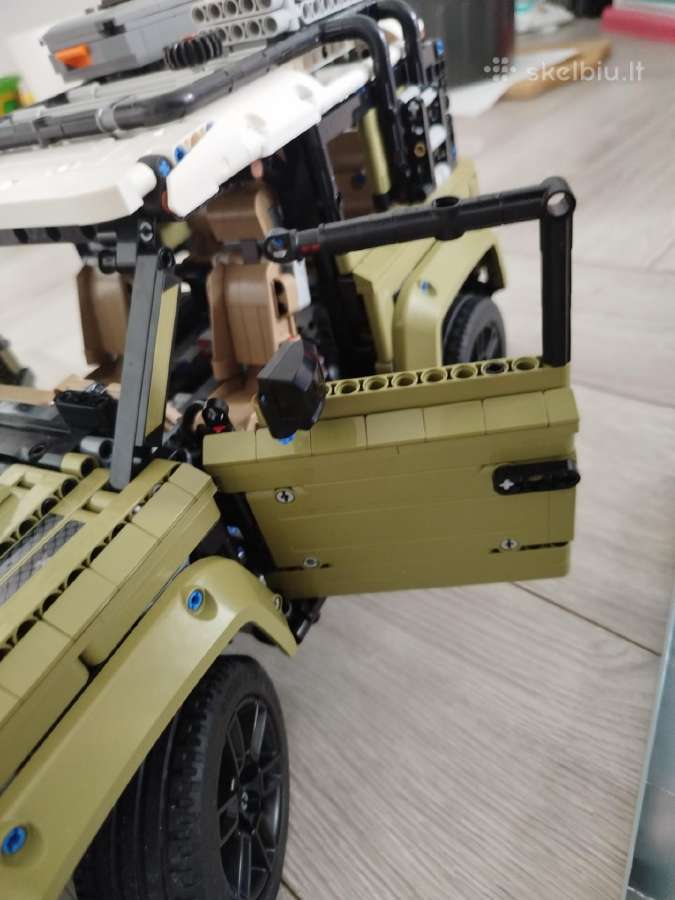 Lego Technic Land Rover 42110 - nuotraukos Nr. 8