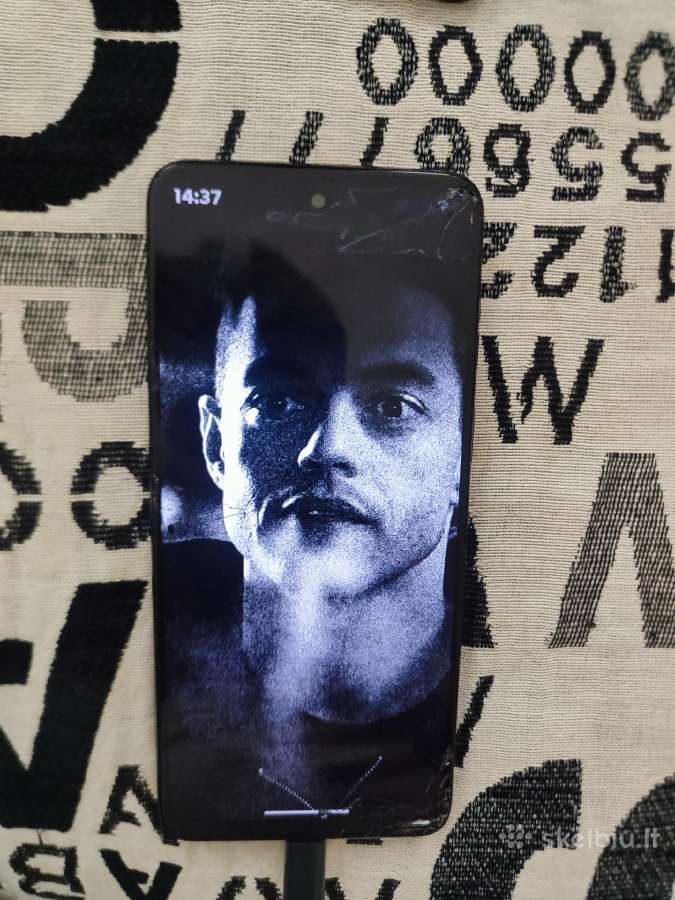 Parduodu mobiliuosius telefonus arba mainau I kita