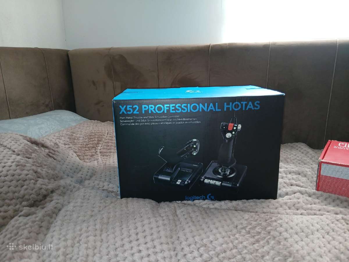 Parduodu Logitech X52 Pro