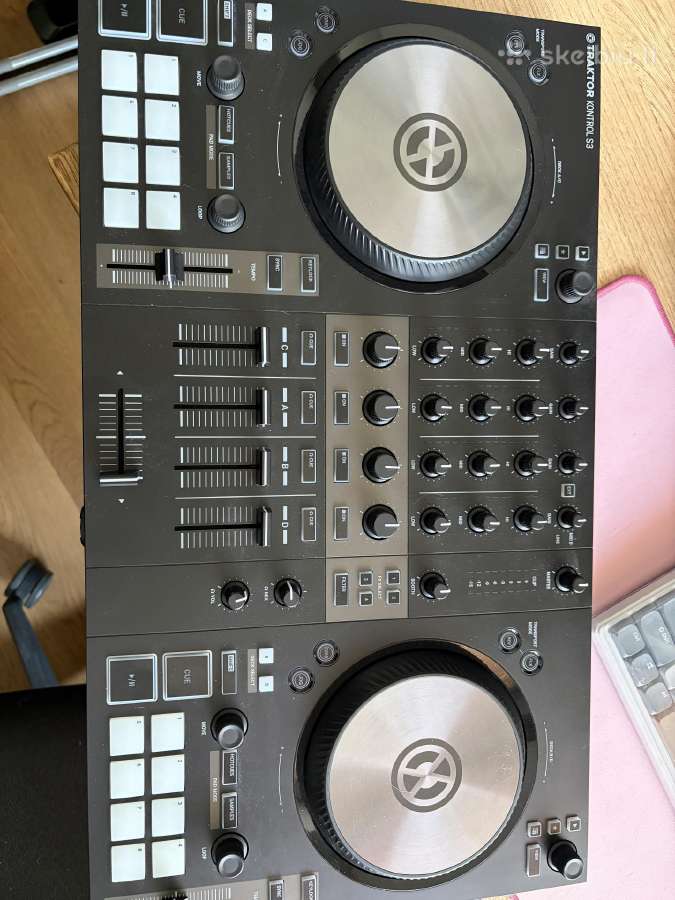 Native Instruments Traktor S3