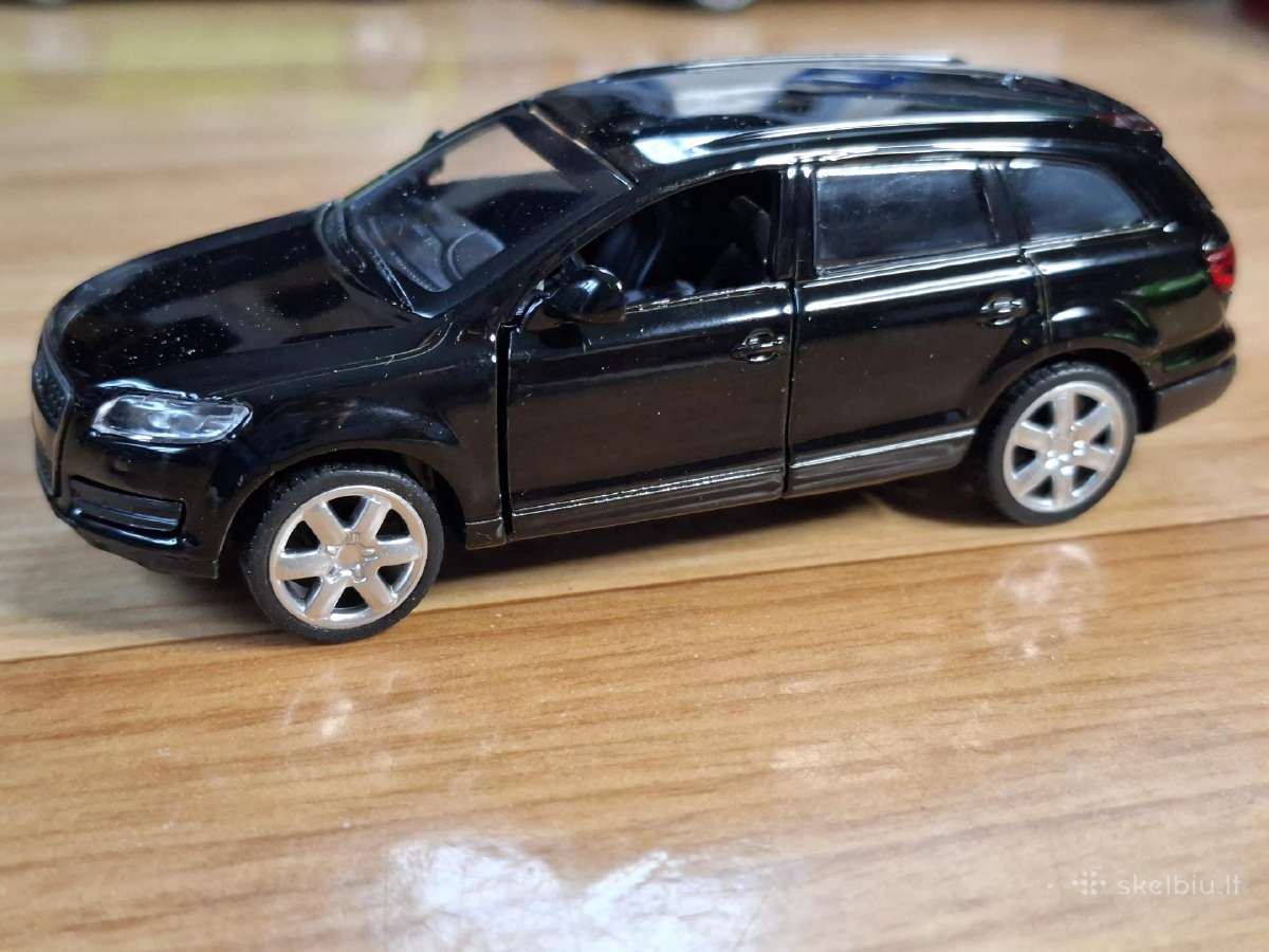1:43 Audi Q7