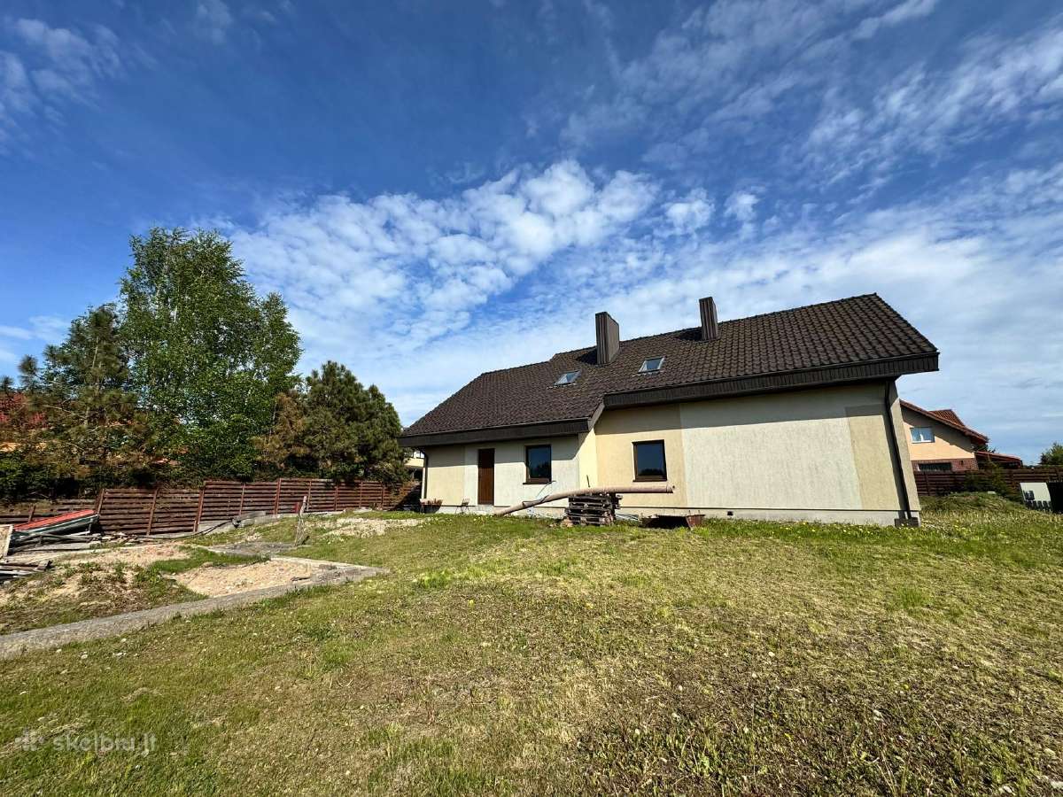 Namas su garažu Jakuose 85% baigtumas - nuotraukos Nr. 8