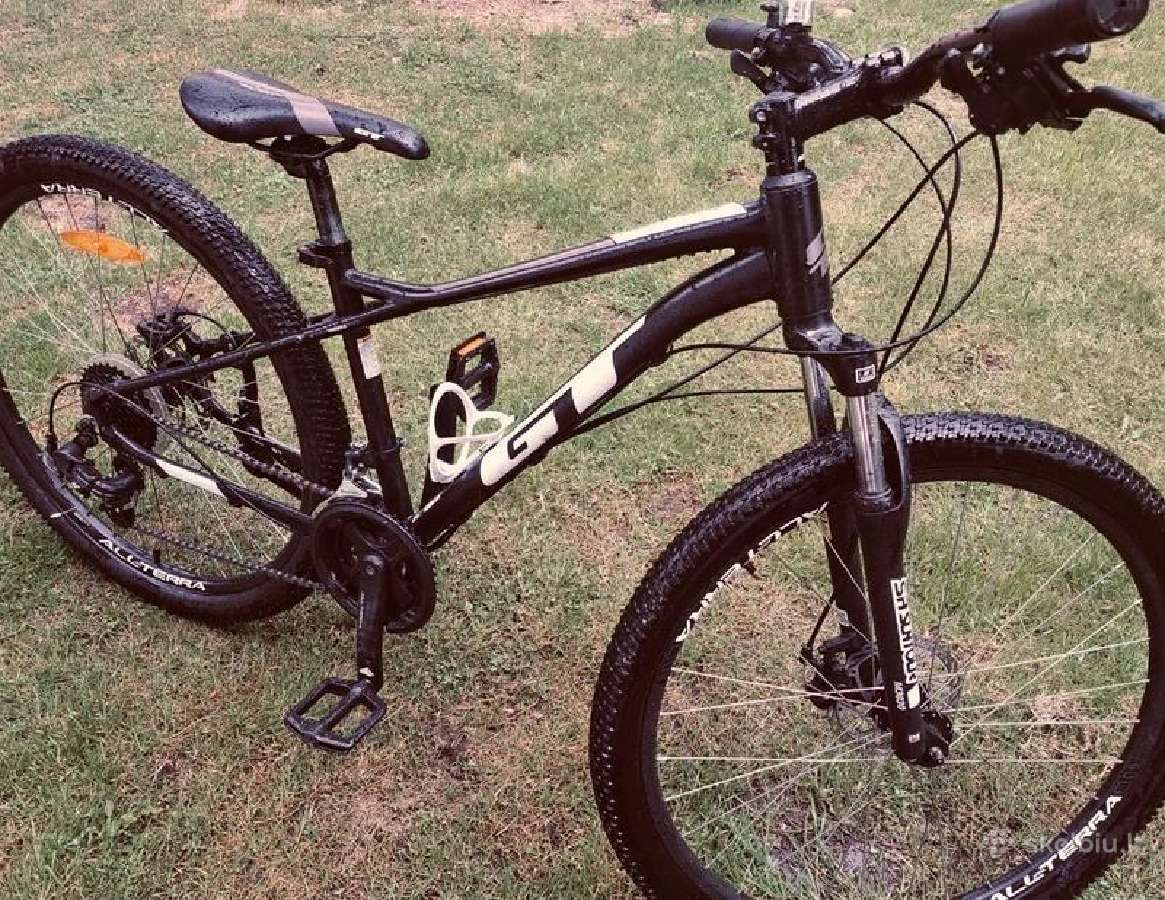 GT Aggressor MTB 275 dviratis
