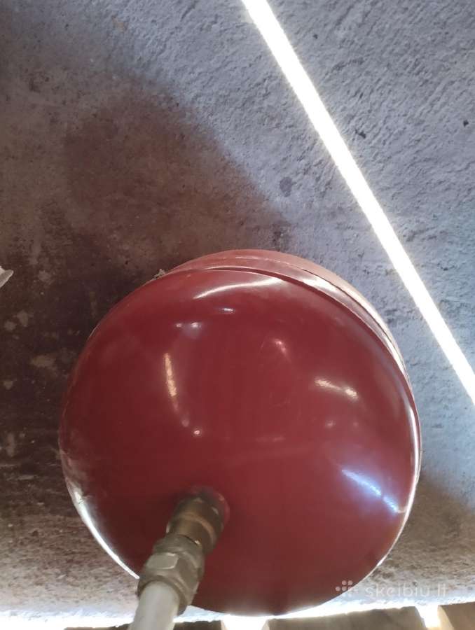 Bakas šildymo sistemos reguliavimo