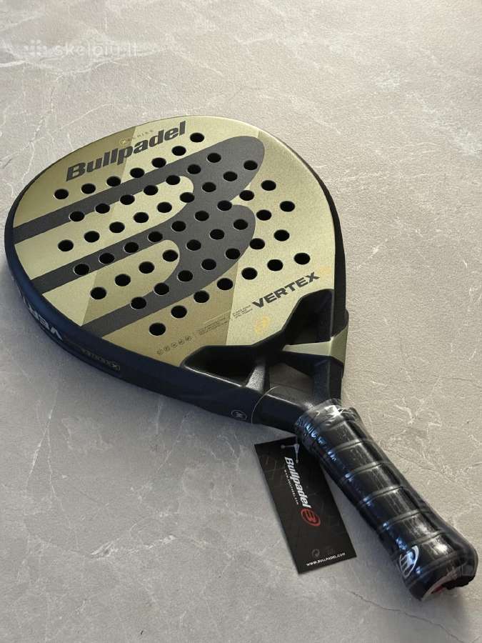 Nauja Bullpadel Vertex padelio raketė