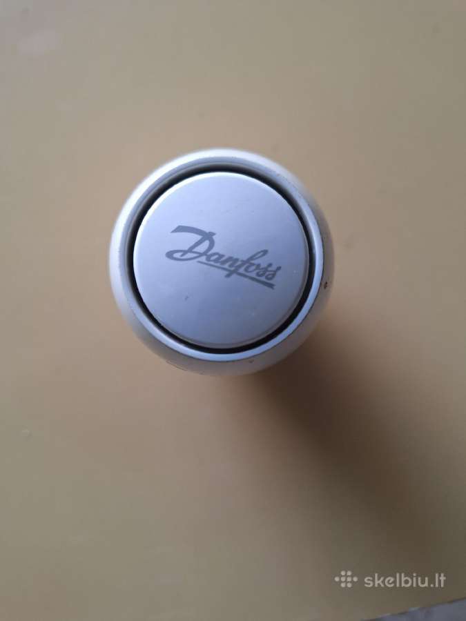 Parduodama termostatinė galva Danfoss