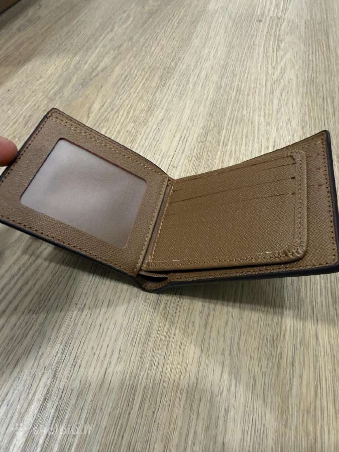Louis Vuitton pinigine - nuotraukos Nr. 3