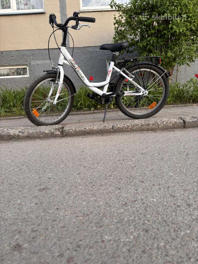 Parduodamas dviratis 20 colių ratai, 7 pavaros.