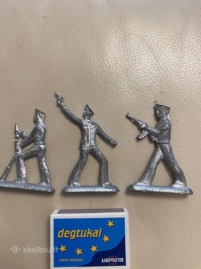 Kareiveliai tarybiniai metaliniai 12€ visi - nuotraukos Nr. 3