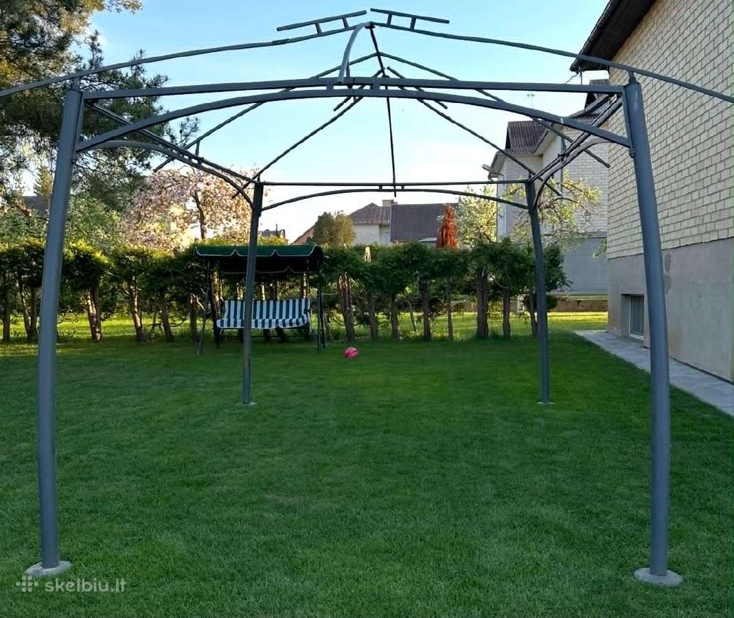 Pavėsinės rėmas su užuolaidomis