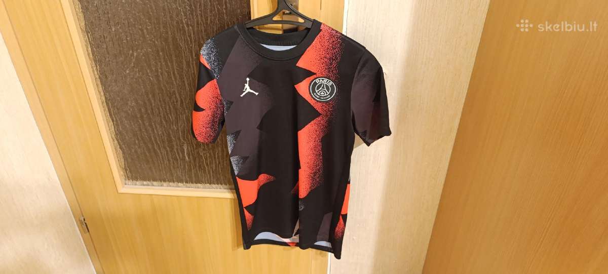 Nike Psg futbolo marškinėliai S dydžio
