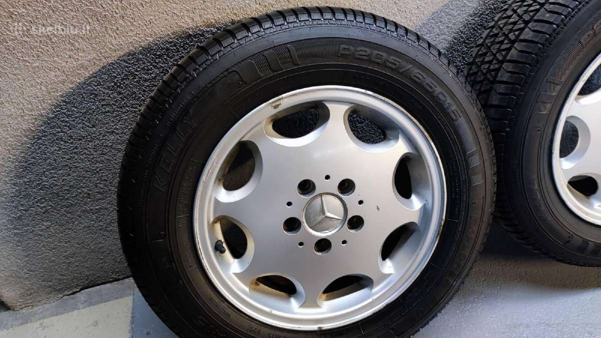 Mercedes ratlankiai su padangomis R15 – 4vnt.