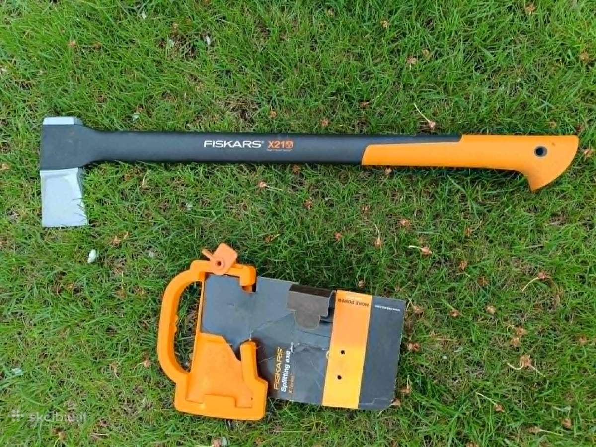 Skaldymo kirvis Fiskars