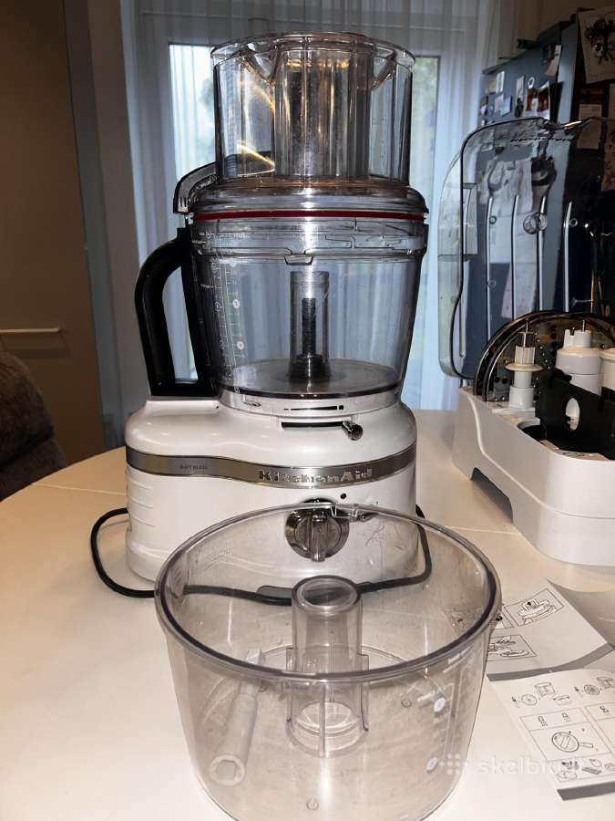 Parduodamas „ Kitchenaid“ virtuvinis kombainas