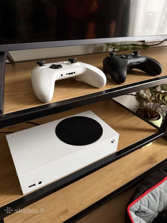 Xbox series S 2 pulteliai