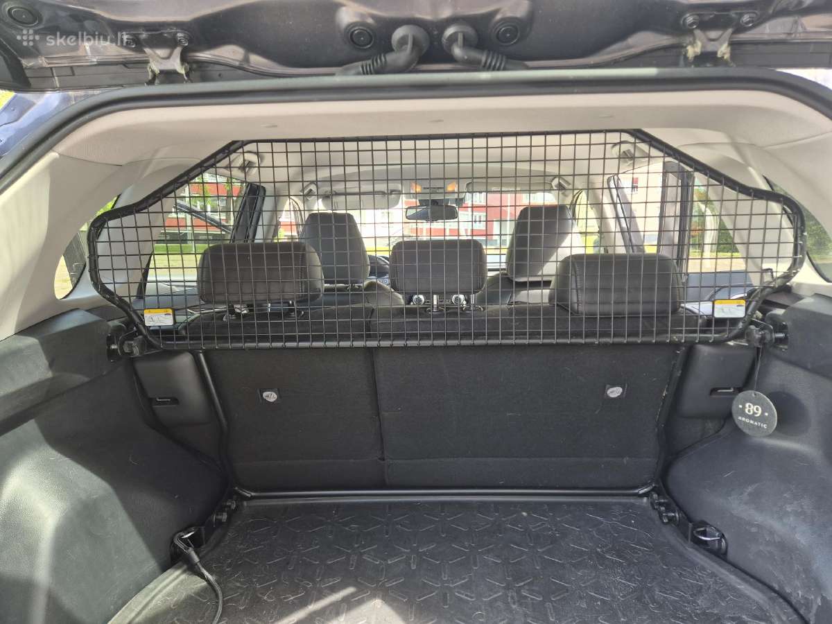 Toyota Rav4 petvara gyvūnams