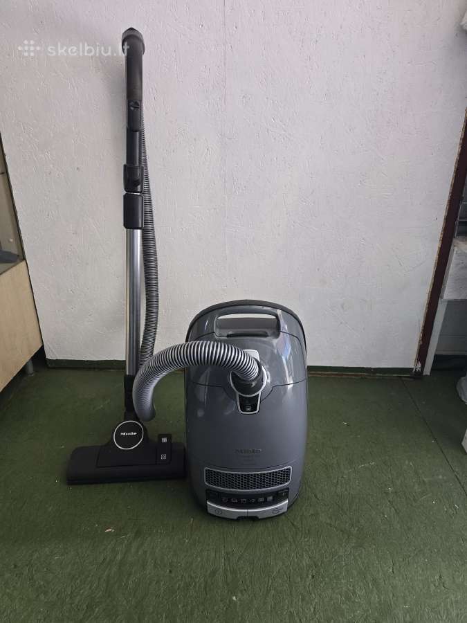 Dulkių siurblys Miele Complete C3