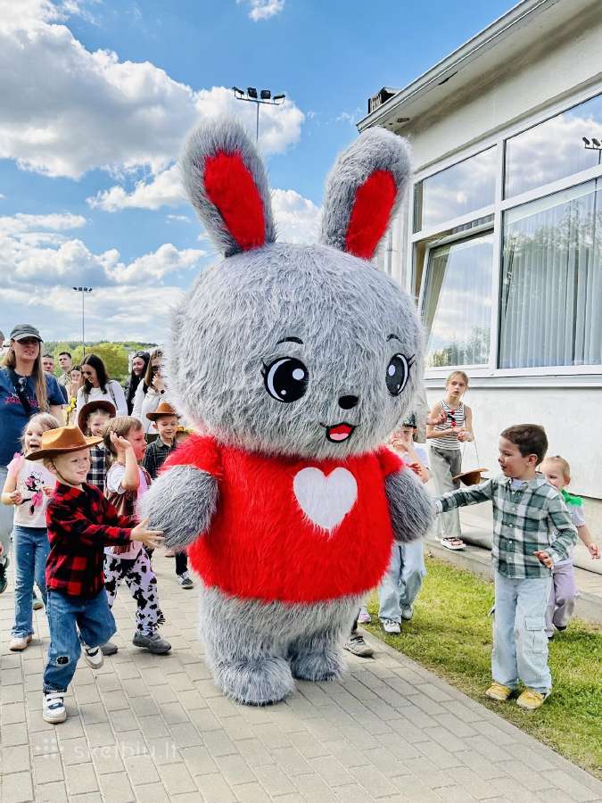 Šokanti Meška ar Zuikis, rudos Meškos sveikinimas - nuotraukos Nr. 2