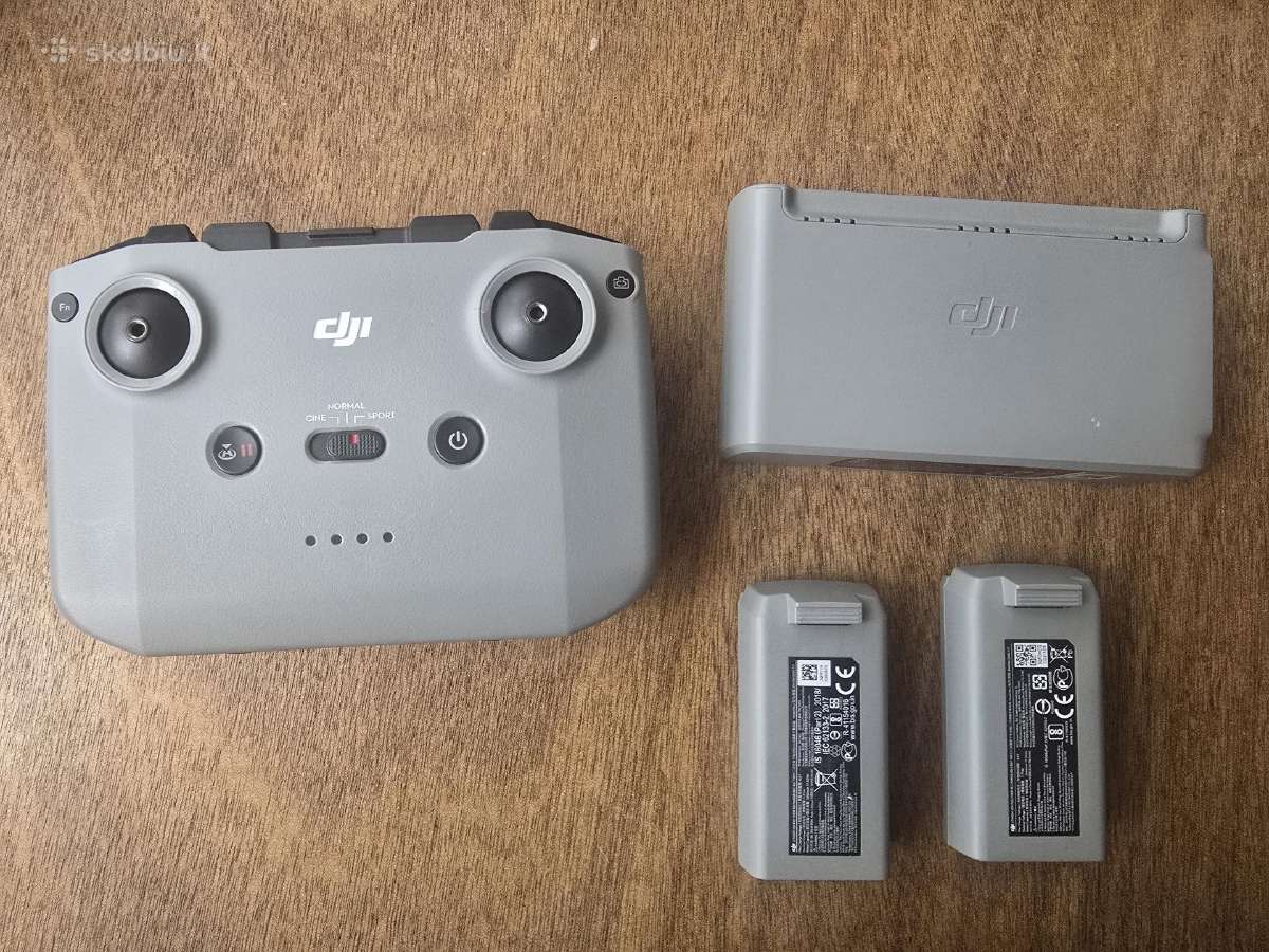 Dji mini 2 drono valdymo pulta.