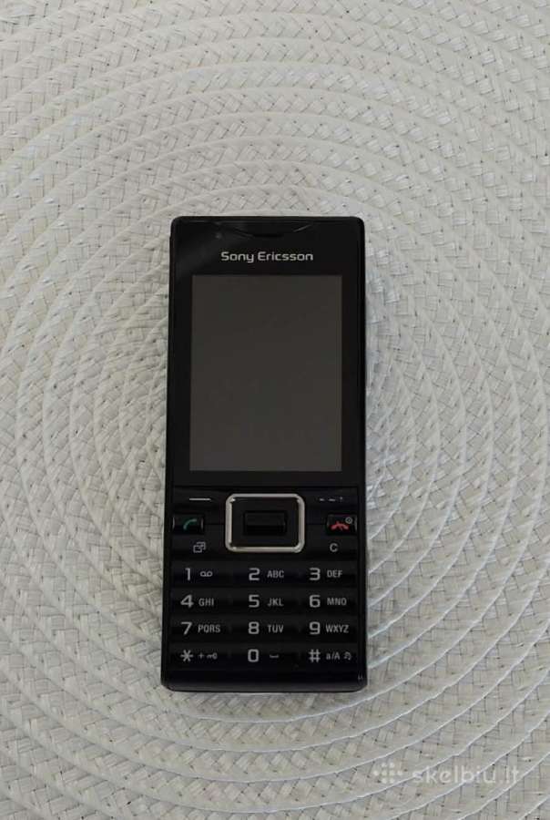 Dovanojamas Sony Ericsson