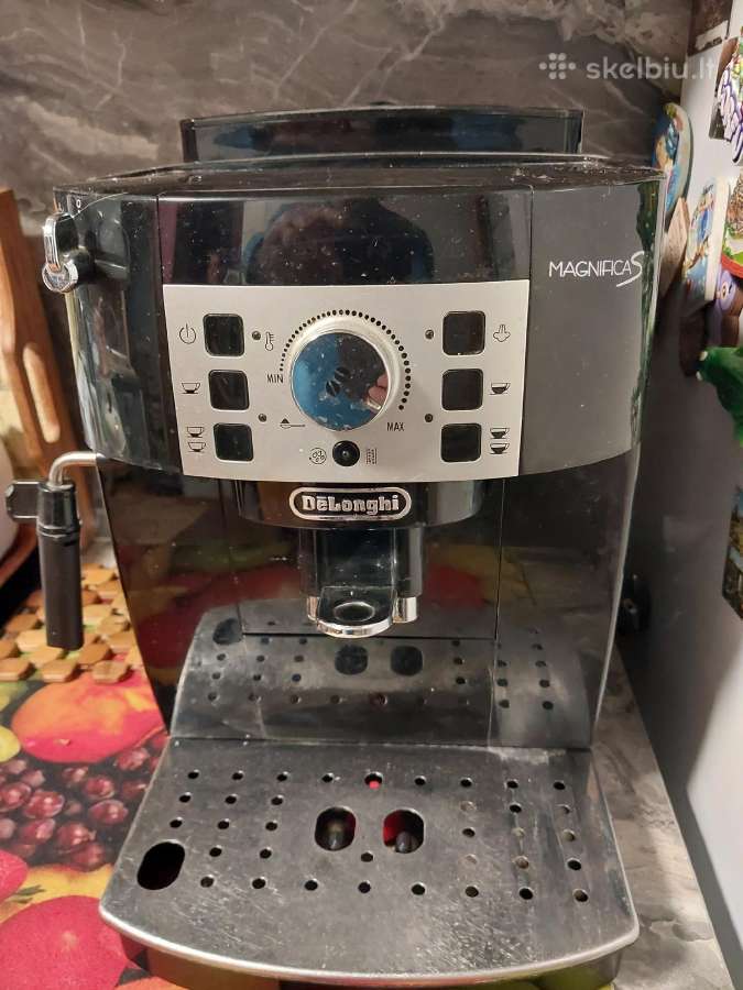 Delonghi magnifica S