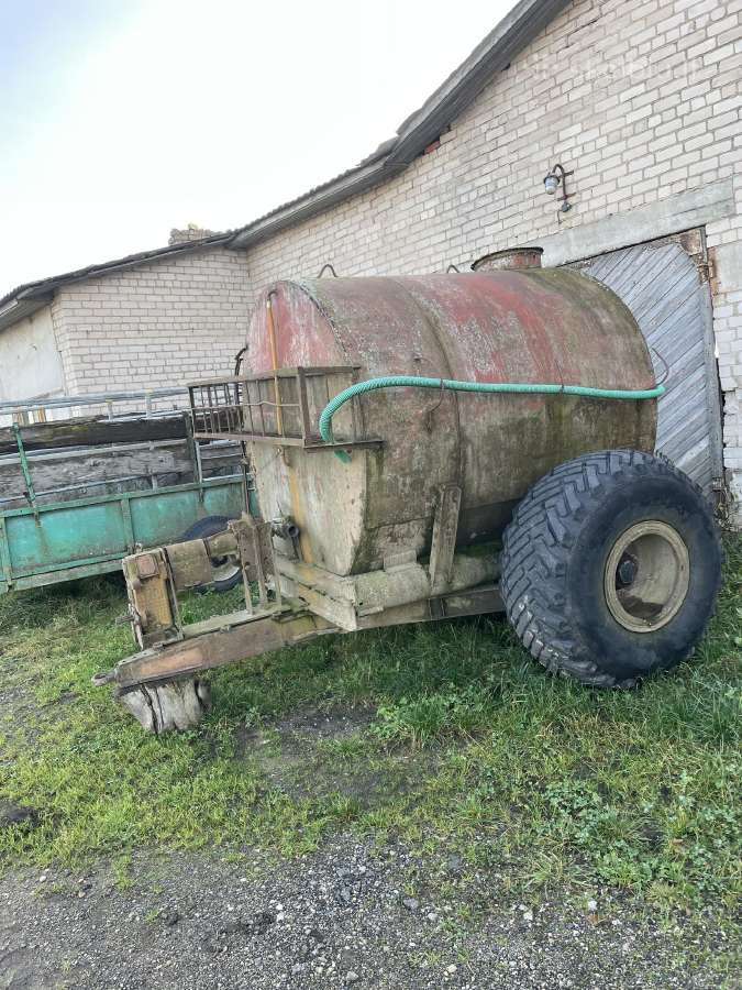Parduodu Vandens Bačkas 3,2kūbo