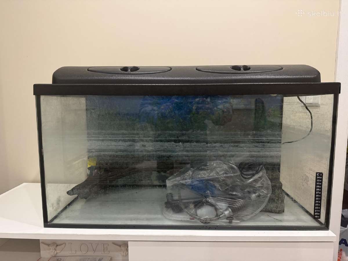 Akvariumas su filtru