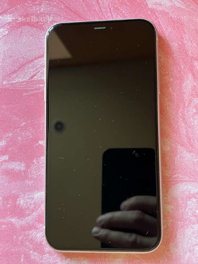 iPhone 11 Baltas