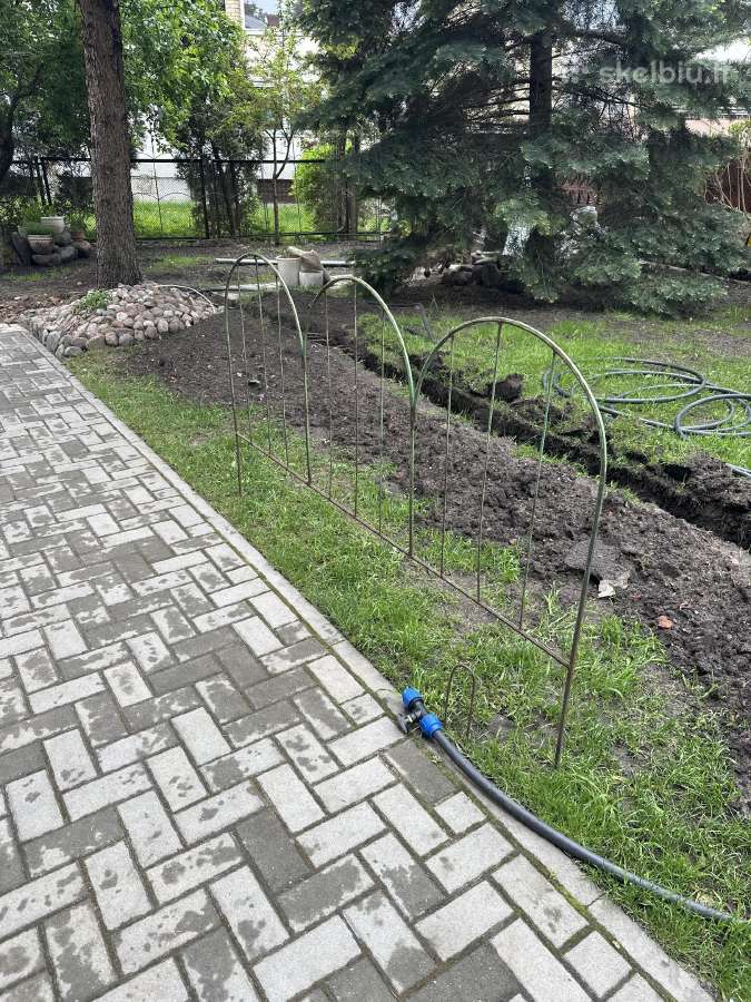 Metaline tvorele darzui aptverti