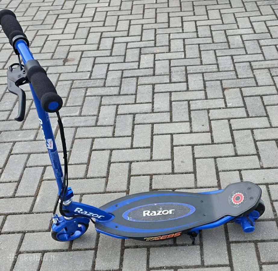 Elektrinis paspirtukas Razor Power Core E95