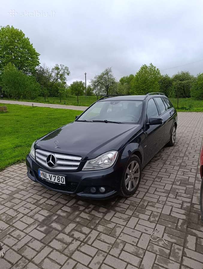 MB 220 d