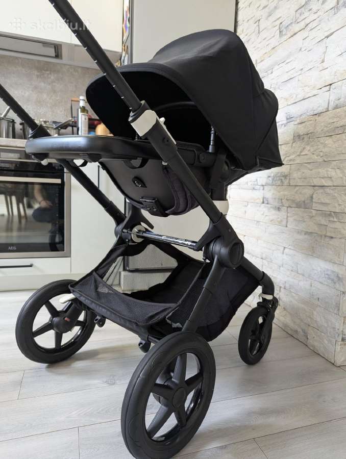 Bugaboo Fox 2 vežimas ir Maxi-cosi Pebble autoked