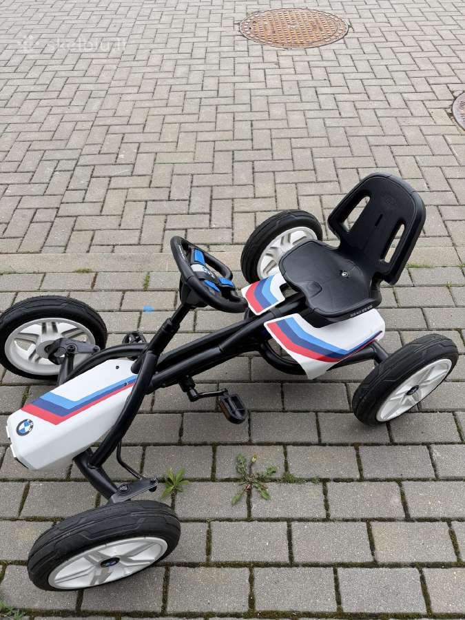 Bmw pedalinis keturratis