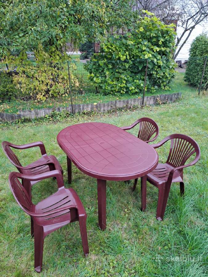Lauko baldų komplektas
