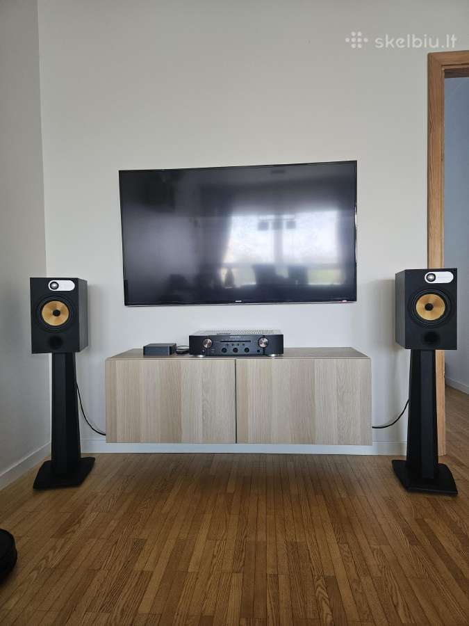 Bowers & Wilkins 685