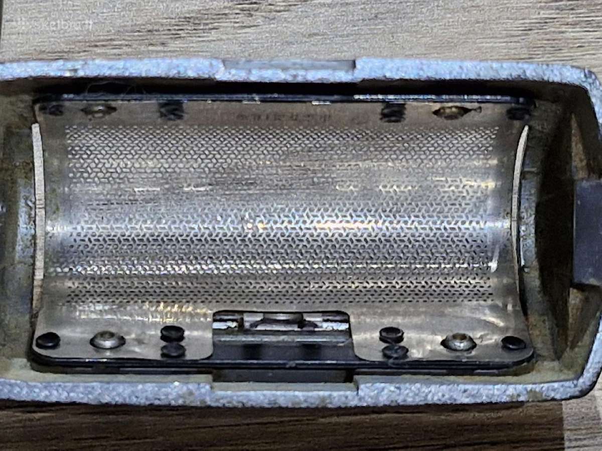 Sovietinė elektrinė barzdaskutė Era 10 - nuotraukos Nr. 9