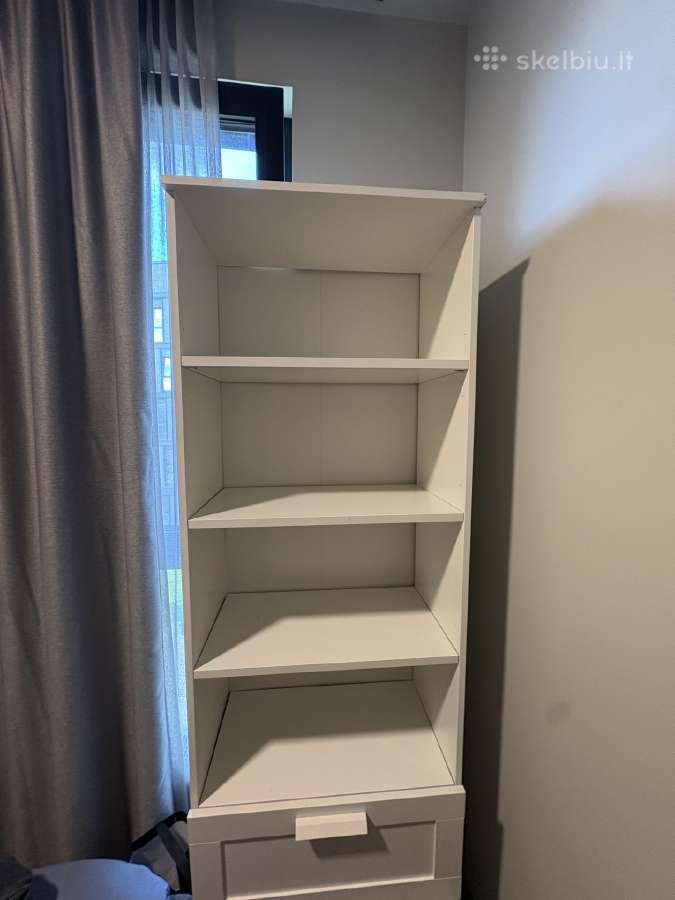 Wardrobe, Spintelės